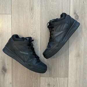 Men’s Black Reebok Tennis Shoes